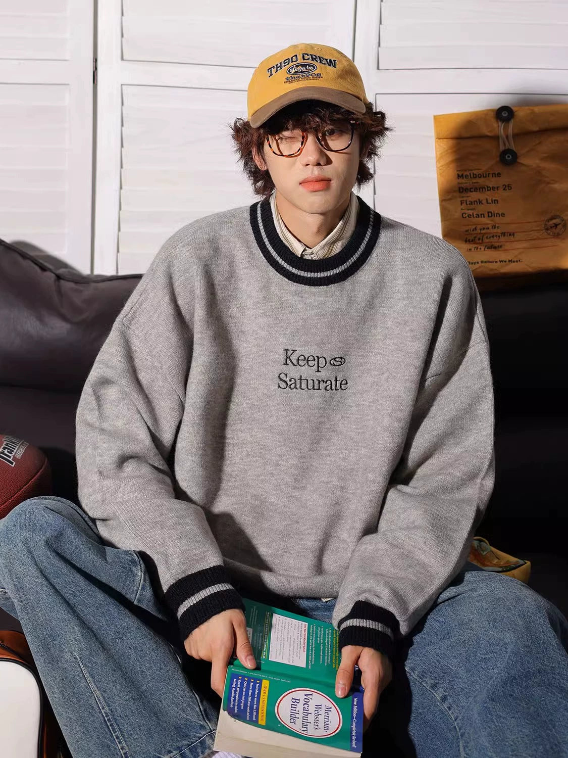 sd0064 刺繍レタリングクルーネックセーター